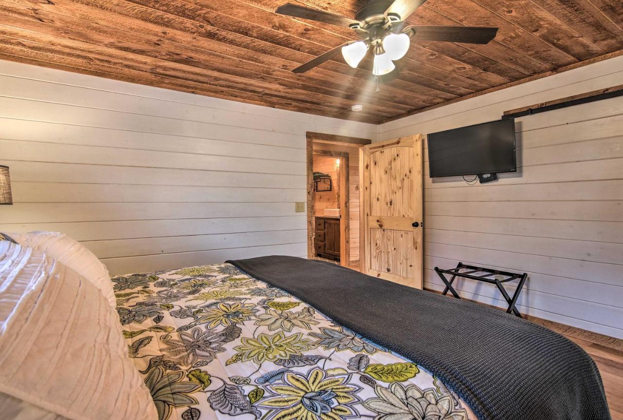 Modern Murphy Cabin With Nottely River Views! Dış mekan fotoğraf